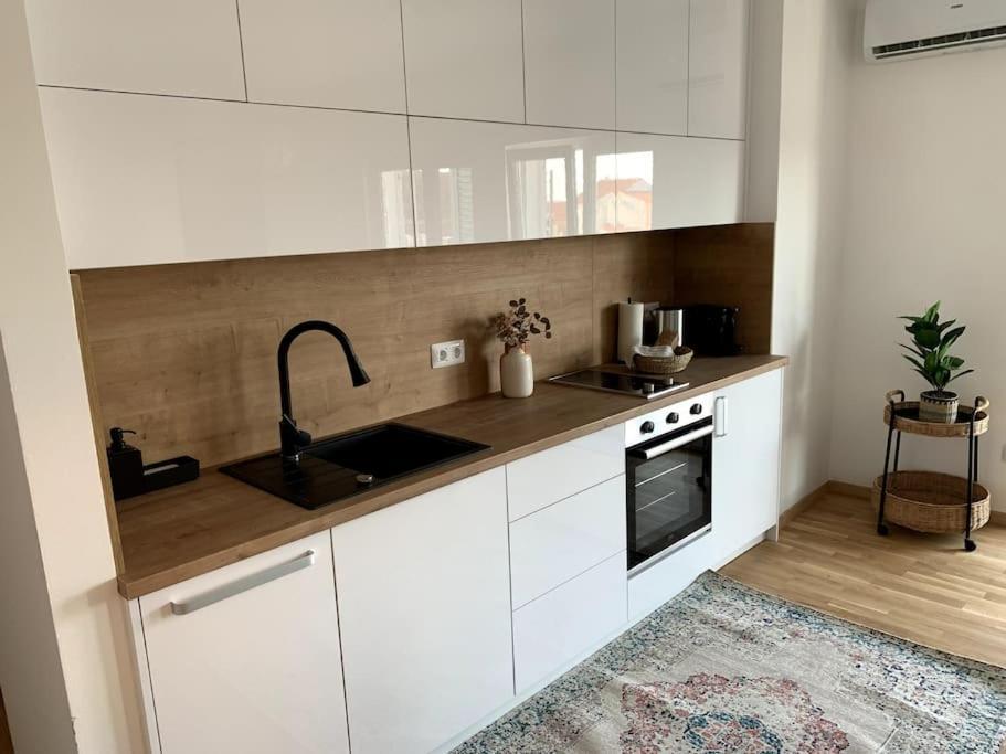 Deluxe Suites Anna Vodice Exterior photo