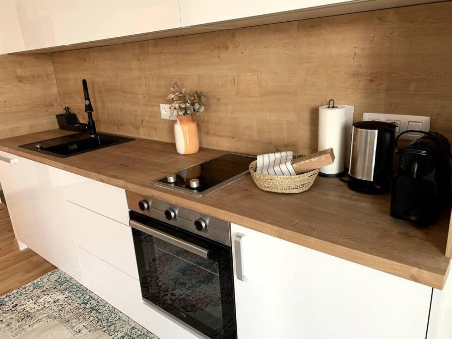 Deluxe Suites Anna Vodice Exterior photo