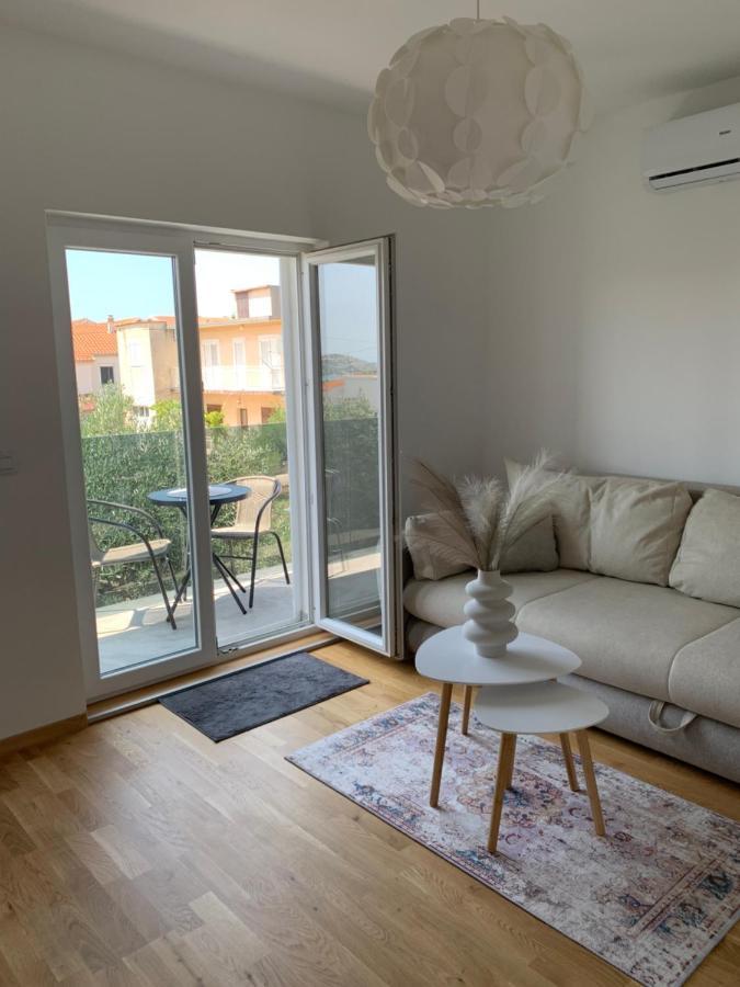 Deluxe Suites Anna Vodice Exterior photo